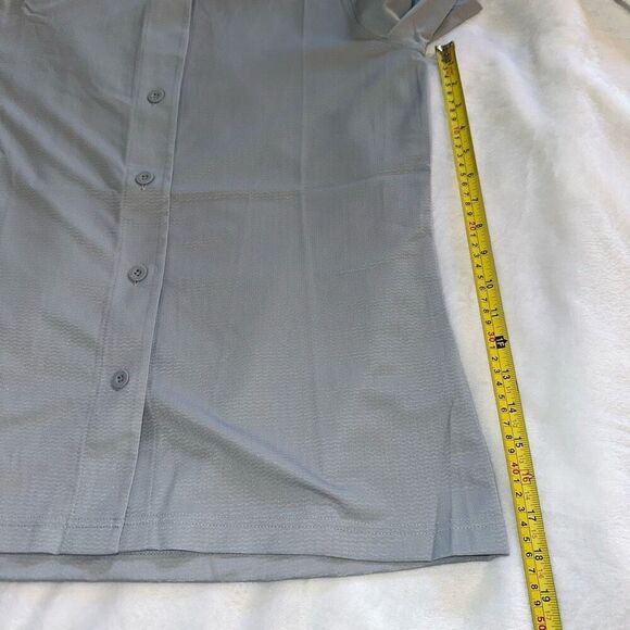Nike Women’s Softball Training Shirt Gray Full Button Down Medium NWT - Picture 9 of 9